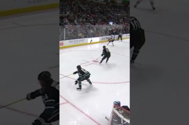 Gotta use your noggin against Bedard 😅