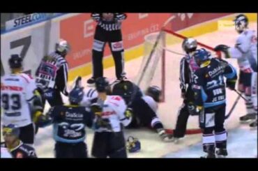 Hockeyfighters.cz   Jakub Čutta vs Nathan Walker.wmv