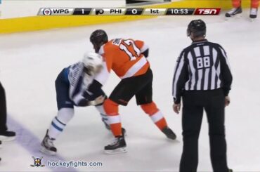 Chris Thorburn vs Wayne Simmonds Feb 23, 2013