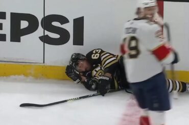 Sam Bennett takes out Brad Marchand with a headshot 5/10/24