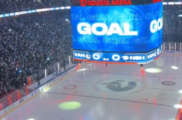 PIUS SUTER SCORES PUTTING THE CANUCKS UP WITH 1:39 LEFT IN THE THIRD! -CANUCKS WATCH PARTY #canucks