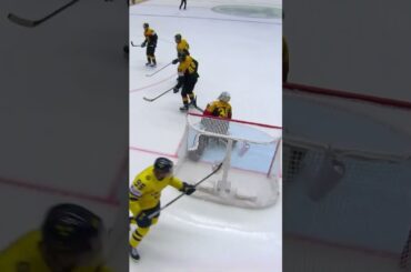 Andre Burakovsky with a nice play for the goal | 2024 #MensWorlds