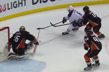 Larsson banks it off Manson and in to give Oilers late lead