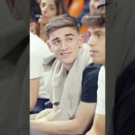 Lewandowski, Ronald Araujo, Joao Felix, Gavi et Pedri à un match de basket du Barça.