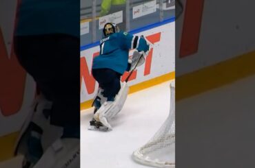 Михаил Бердин - вратарь-гоняла😎🙈