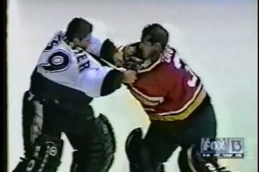 Dan Cloutier vs Sean Gauthier ( Goalie fight )
