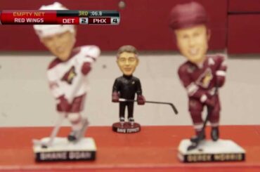 Mike Smith Scores a Huge Goal