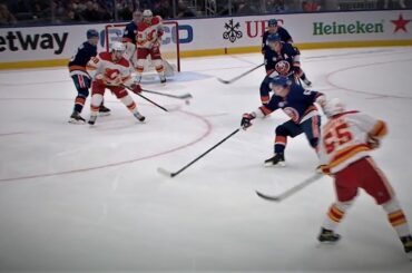 Andrew Mangiapane With A Sweet Tip On The Power Play Makes It 2-0 Flames