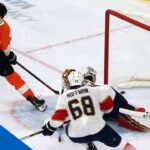 Wayne Simmonds Scores After Coast-To-Coast Passing By Flyers