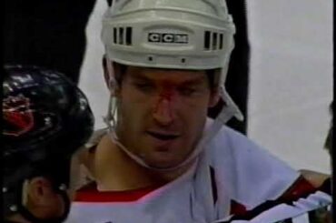 Brendan Shanahan Vs Derian Hatcher 12.18.98