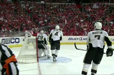 Alexander Ovechkin nails Evgeni Malkin [HD] {Dual-Feed}