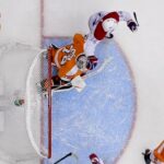 Suzuki trolls Hart with head pat after Habs' goal