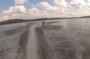 Pat Brown en ski nautique