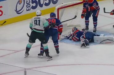 Campbell fights off a trio of strong looks