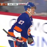 Alex Romanov assists on Lee's goal vs Flyers and Ivan Fedotov (1 apr 2024)
