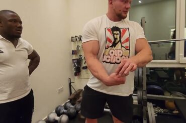 Artyom Morozov thumbless 172 pounds Inch attempt