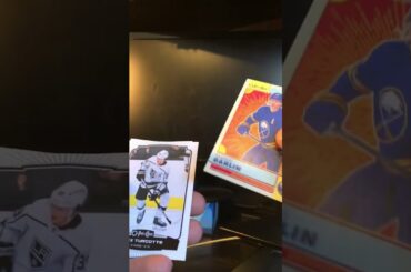 2022-23 O-Pee-Chee Hockey Retail Pack Opening - 1:2 Base Retro Variation Pull