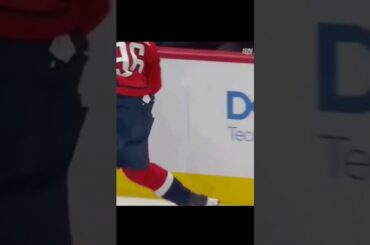 Simon Benoit is a menace. Welcome back to the lineup. #torontomapleleafs #leafsforever