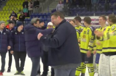 OBRAZEM | Oslavy staršího dorostu bezprostředně po postupu do extraligy