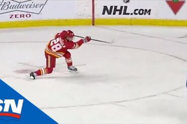 Elias Lindholm Snaps Quick One-Timer With 0.2 Seconds Left In The Second Period