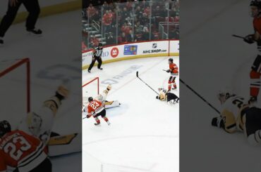 Connor Bedard Sets Up Philipp Kurashev’s Goal vs Pittsburgh Penguins🔥 #chicagoblackhawks