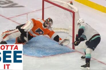 GOTTA SEE IT: Carter Hart Robs Jordan Eberle With Incredible Diving Save