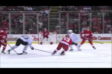 Darren.Helm.Goal.Detroit.Red.Wings.vs.Dallas.Stars.12.11.2011.