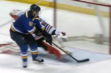 Tarasenko shakes Crawford for beautiful goal