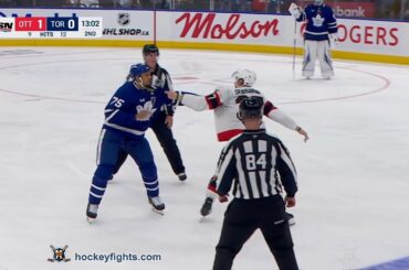 Donovan Sebrango vs Ryan Reaves Sep 22, 2024