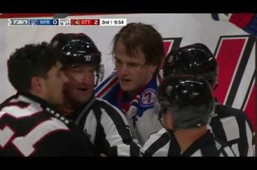 Sammy Blias vs Nick Pau; After Blias Lands Big Hit