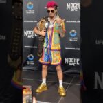 🍭💰 SEAN O’MALLEY SHOWS OFF EXPENSIVE OUTFIT AND HUGE CHAIN AT UFC 306 MEDIA DAY