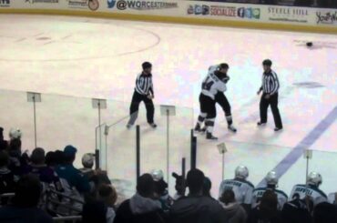 Sena Acolatse vs. Andy Andreoff