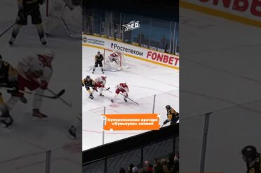 Кайл Кейзер делает мощную заявку на сейв месяца 😱 Как вам спасение голкипера «Куньлуня»? | Лёд