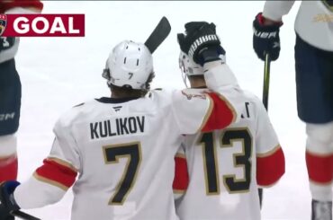 Dmitry Kulikov scores a goal for the Blue Jackets / 15.10.2024