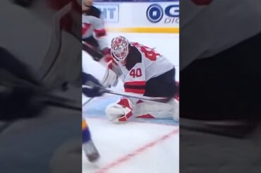 Devils G #40 Akira Schmid Making BIG SAVES back to back.