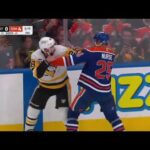 Darnell Nurse drops the gloves with Marcus Pettersson for his earlier hit on Arvidsson / 25.10.2024