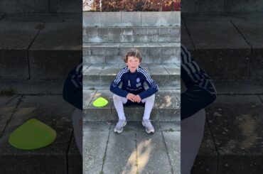 Høre hvad U11 fodboldspillere Oscar fra HIK har fået ud af Plussport