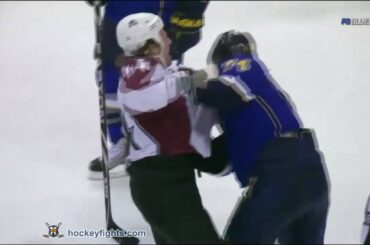 Ryan Wilson vs T.J. Oshie Apr 5, 2011