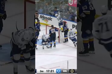 Perbix has moves! 👀🙌