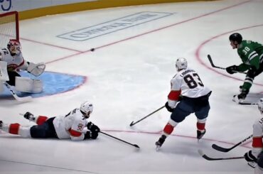 4/10/21 Joel L'Esperance Makes This A 2-0 EARLY Stars Lead