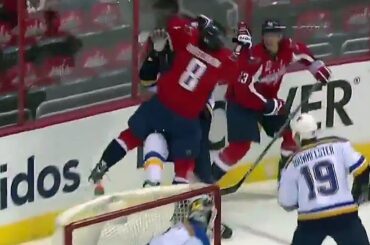 Ovechkin flattens Pietrangelo with heavy hit