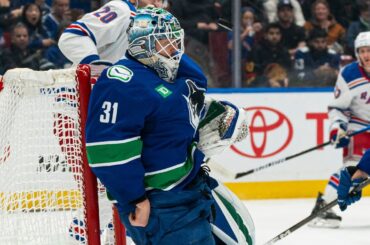 No blocker? No stick? No problem for Silovs! 🇱🇻 👋