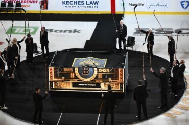 Bruins celebrate 100 YEARS with Centennial Legends 🐻💯