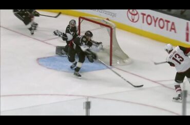 Gotta See It: Quick's jaw-dropping save of the year candidate