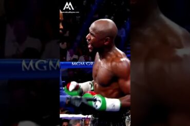 FLOYD MAYWEATHER GETTING BITTEN IN A FIGHT!