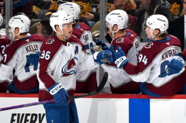 Rantanen celebrates 600 games w/ HAT TRICK (+ 2 A) 🎩🇫🇮 Rantanen laittaa ranttaliksi 600. ottelussaan