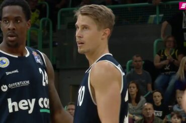 Thomas Klepeisz und Jovan Novak: einbeinige Dreier