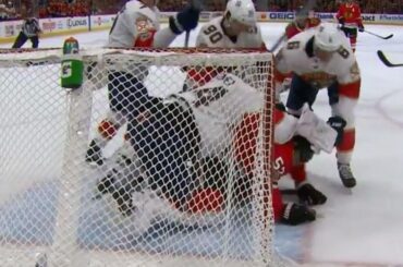Reimer delivers a few blocker shots in fight as tempers flare between Panthers and Blackhawks