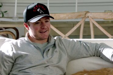 Ryan Donato battles Chicago's "L" noise on Road To The Discover NHL Winter Classic