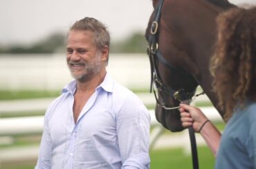 Jon Stevens to rock Longines Golden Slipper Day